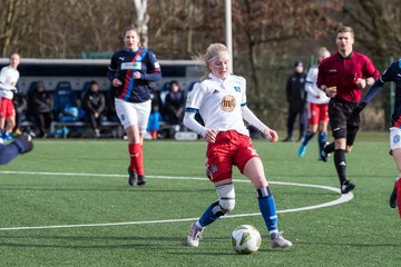 Bild 50 - wBJ HSV - F Holstein Kiel : Ergebnis: 0:6